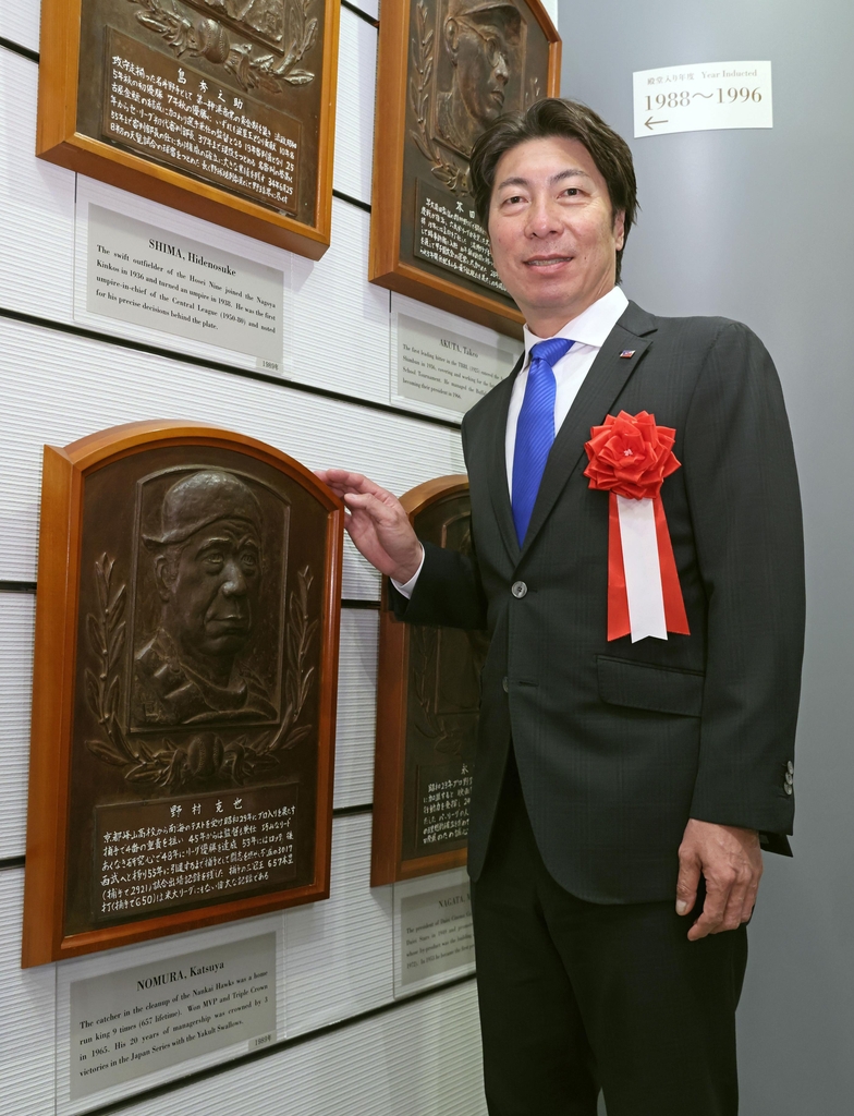 한국에서도 뛴 다카쓰, 일본프로야구 명예의 전당 입회