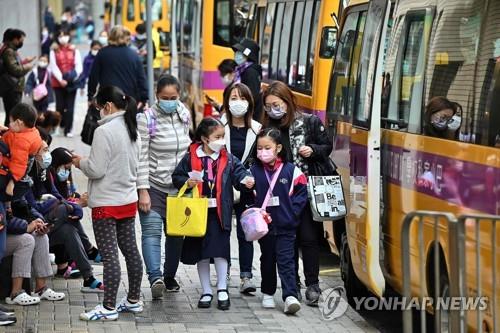 홍콩서 130명 코로나 예비 양성 판정…주택단지 봉쇄 검토