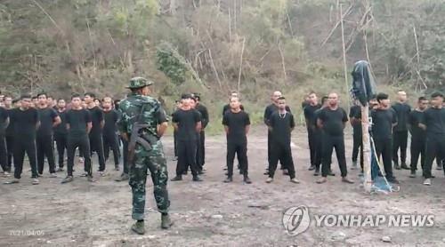 [미얀마쿠데타 1년]⑥ 시민군 "군정 끝장낼 수 있다면 죽음 안두려워"