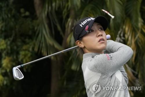 최혜진, LPGA 투어 데뷔전 3R 공동 7위…리디아 고 선두