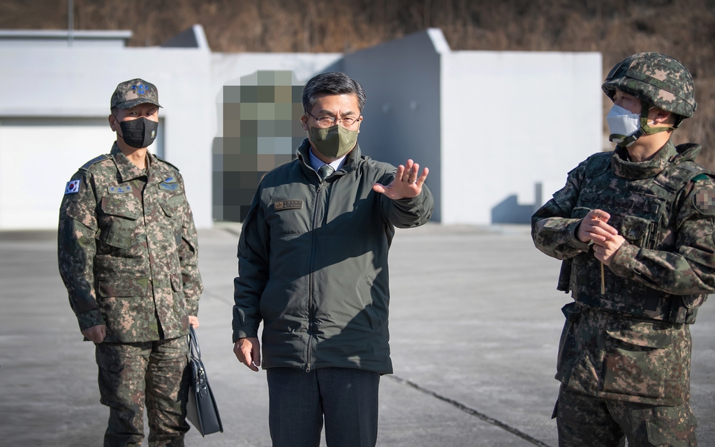 서욱, '대북 미사일작전 사령탑' 전격 방문…"유사시 즉각대응"