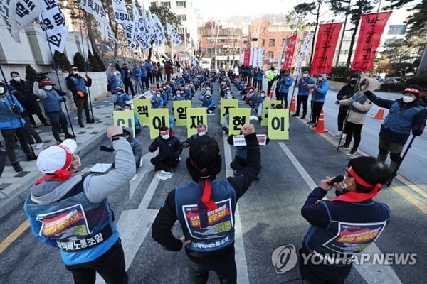 CJ대한통운 파업 2주째…설날 택배대란 우려