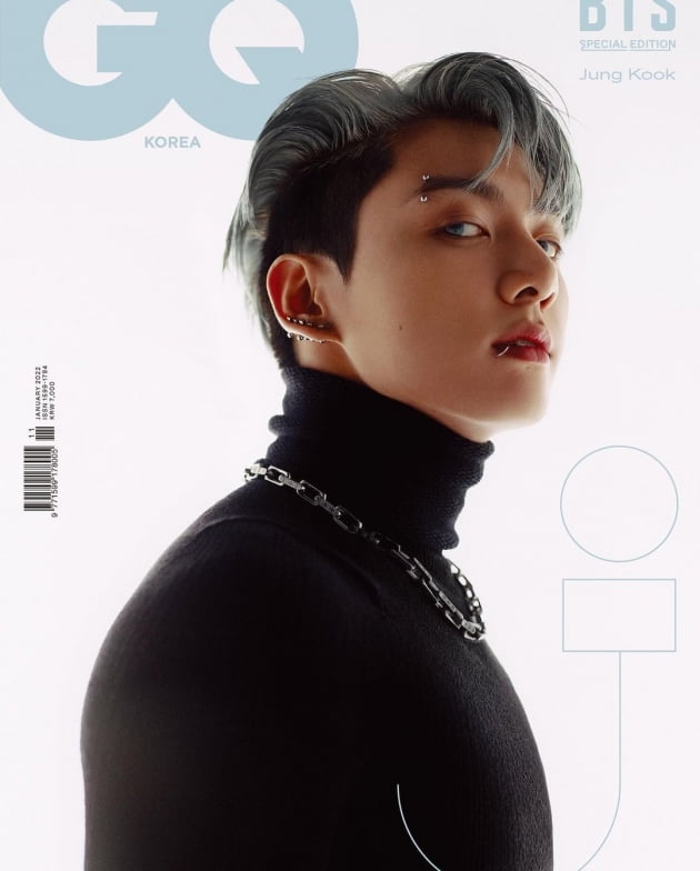 방탄소년단 정국 GQ 매거진 '예스24'·'알라딘' 단체 및 개인 커버 중 판매량 1위