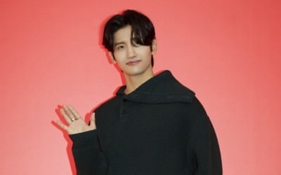 [종합] "성숙한 남자의 농후한 매력"…최강창민, 'Devil'에 녹인 쿨&섹시