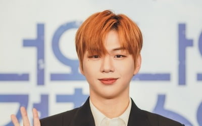 디즈니가 선택한 강다니엘, '배우'로서 갈 길은 구만리[TEN스타필드]