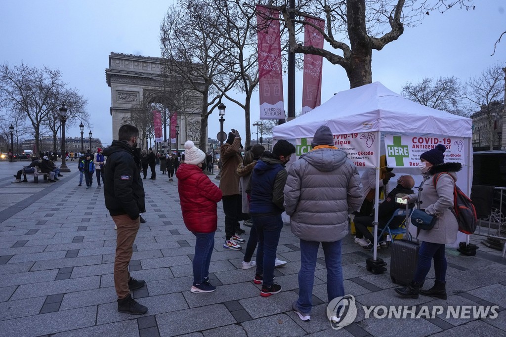 오미크론 다음 단계는…"모든 게 새 변이 성격에 달렸다"