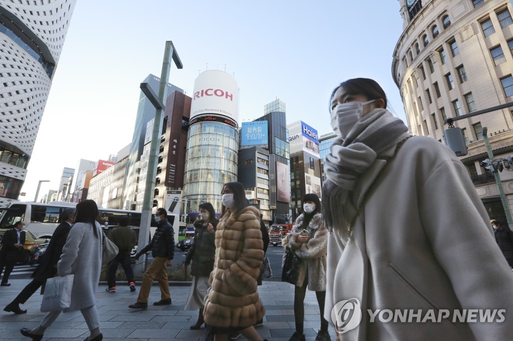 일본 코로나 신규확진자 4개월만에 다시 1만명 돌파