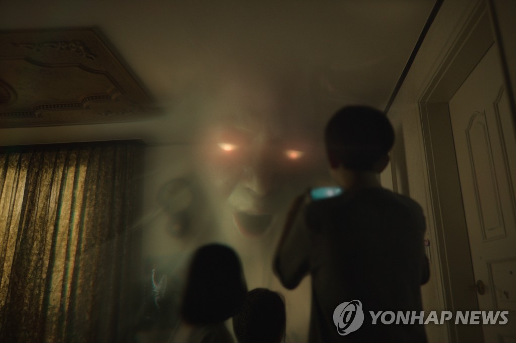 블룸버그 "넷플릭스 비밀병기는 '한국식 성공전략'"