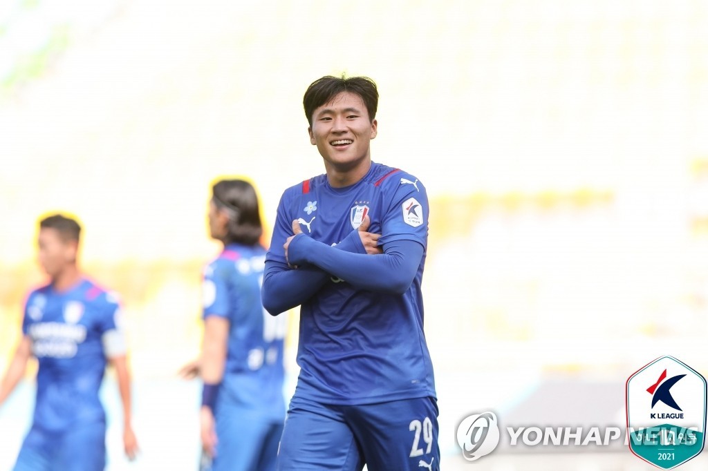 '유럽 무대 도전' 정상빈, 스위스 출국…이적 절차 마무리 단계