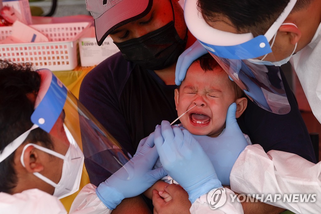 미국 영유아 코로나 입원율 급등…오미크론 취약층일 수도