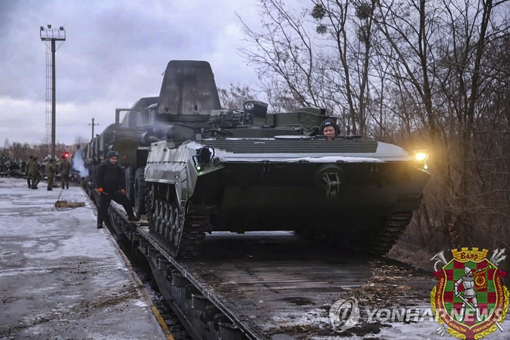 [월드&포토] 우크라이나 머리맡까지 진군한 러시아 전차