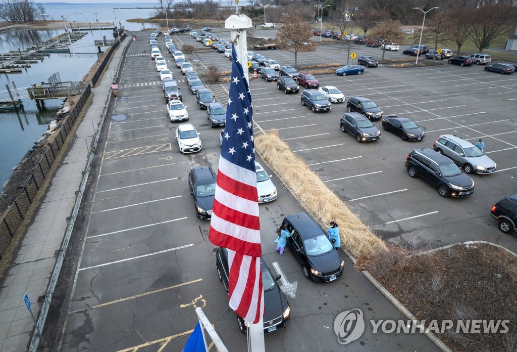 빠르지만 덜 아픈 오미크론…각국 대응 수위조절 '우왕좌왕'