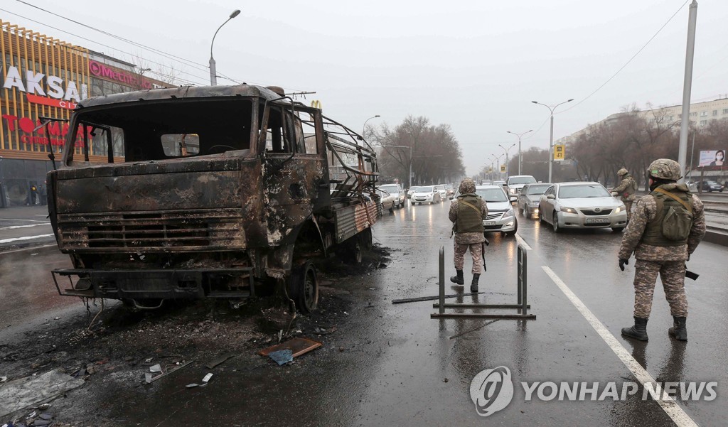 카자흐, 정보기관 前수장 반역혐의 체포…"반정부시위사태 연관"(종합)