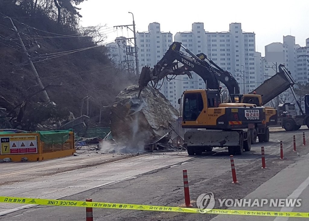 [현장in] 부산지하철 사상~하단선 6년째 공사 중…시민불편 가중