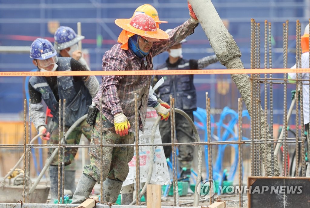 노동부 "사업주, 근로자 참여 산업안전위 통해 재해 예방해야"