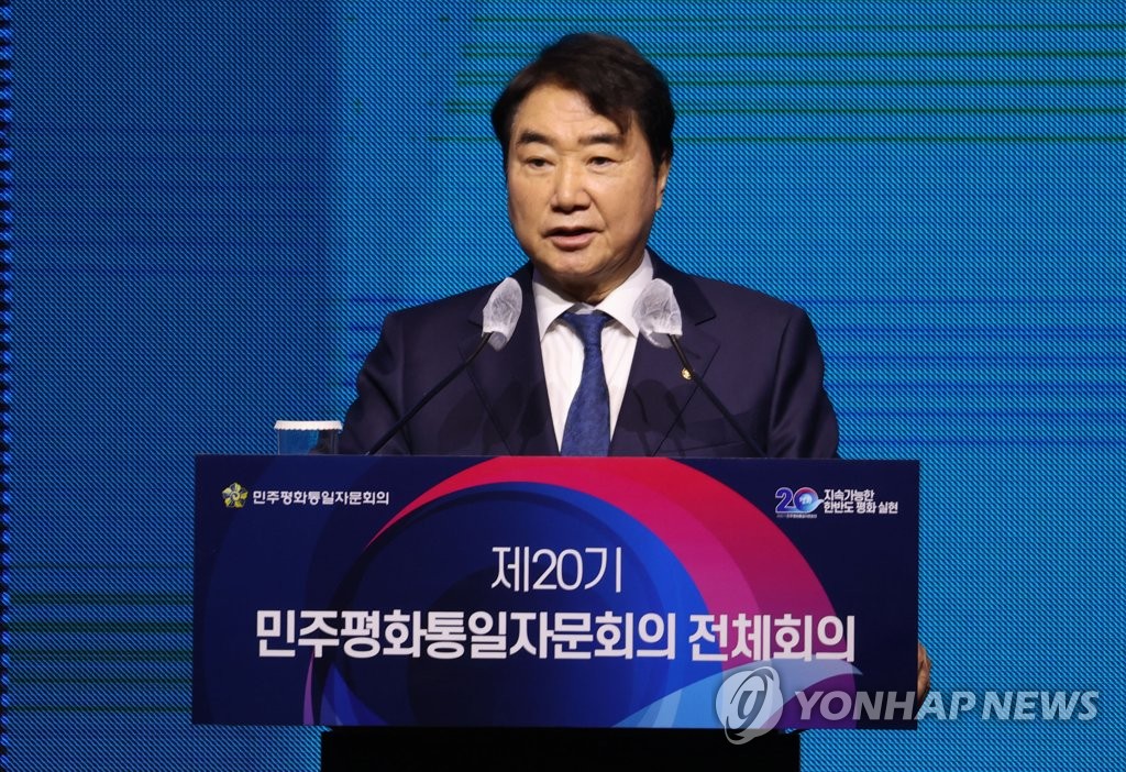 민주평통 "미국은 북한에 보상 제공해야…제재는 상황 악화뿐"