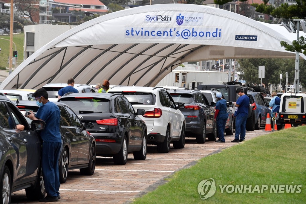 호주, 방역 모범국 옛말…"오미크론에 좌초 위기"