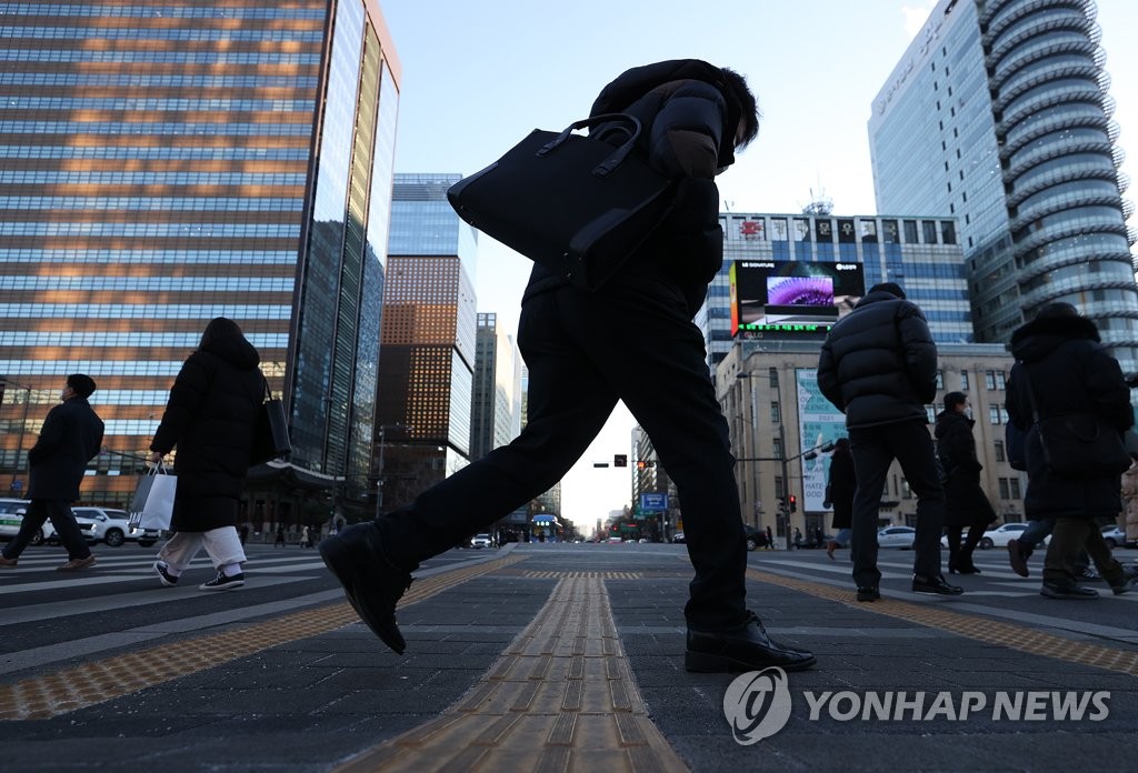 올해 직장인 본인부담 월 건보료 상한액 365만원…13만원 올라