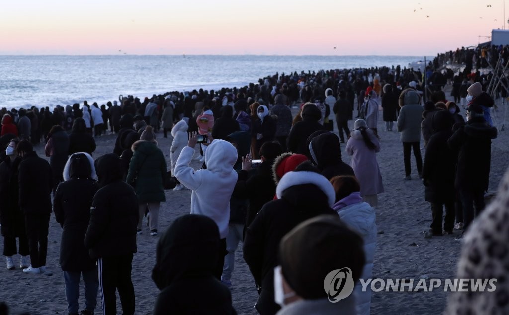 [고침] 지방("해야! 솟아라"…전국서 차분한 임인년 새해…)