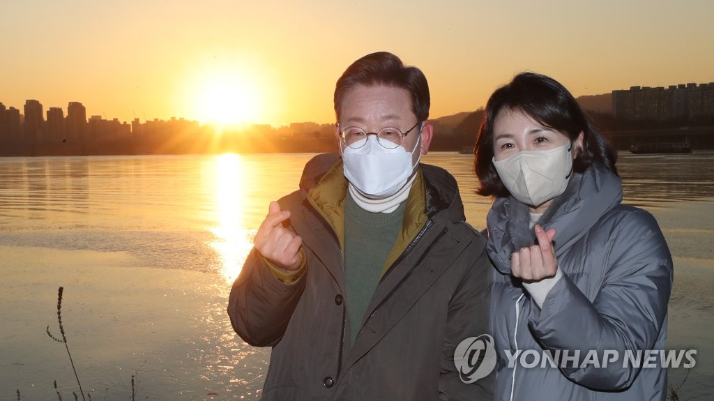 여야 후보들, 새해 첫날 '민생 속으로'…대선승리 다짐