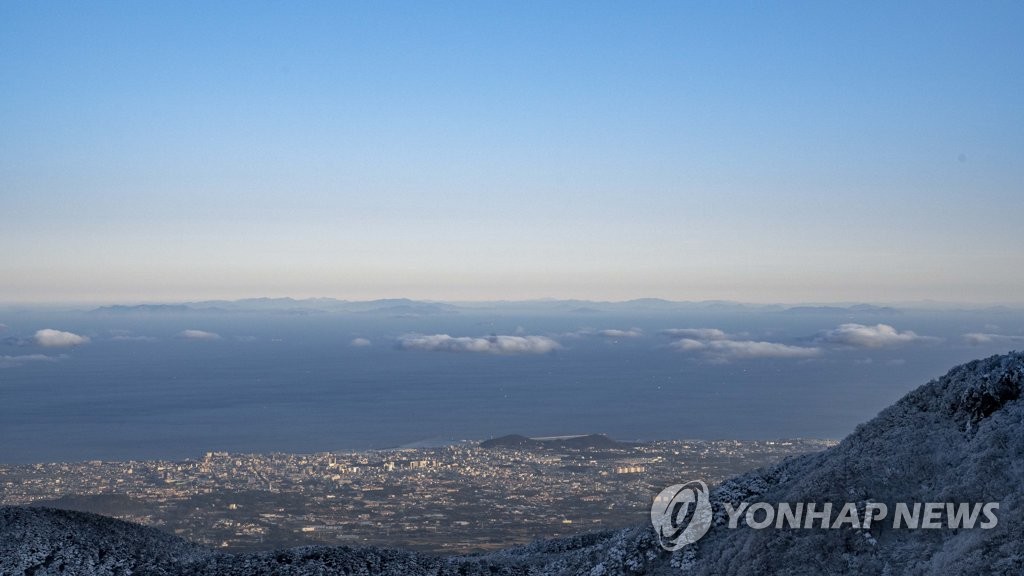 제주 대체로 흐리고 빗방울…낮 최고 10∼13도