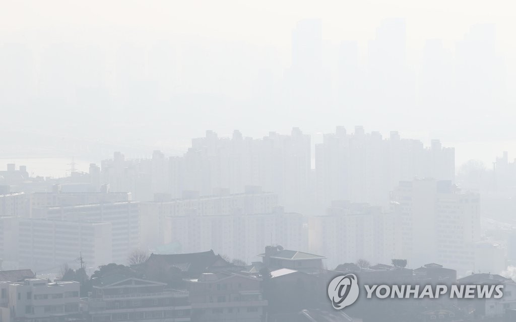 [날씨] 전국 맑고 대체로 포근…중서부 미세먼지 '나쁨'