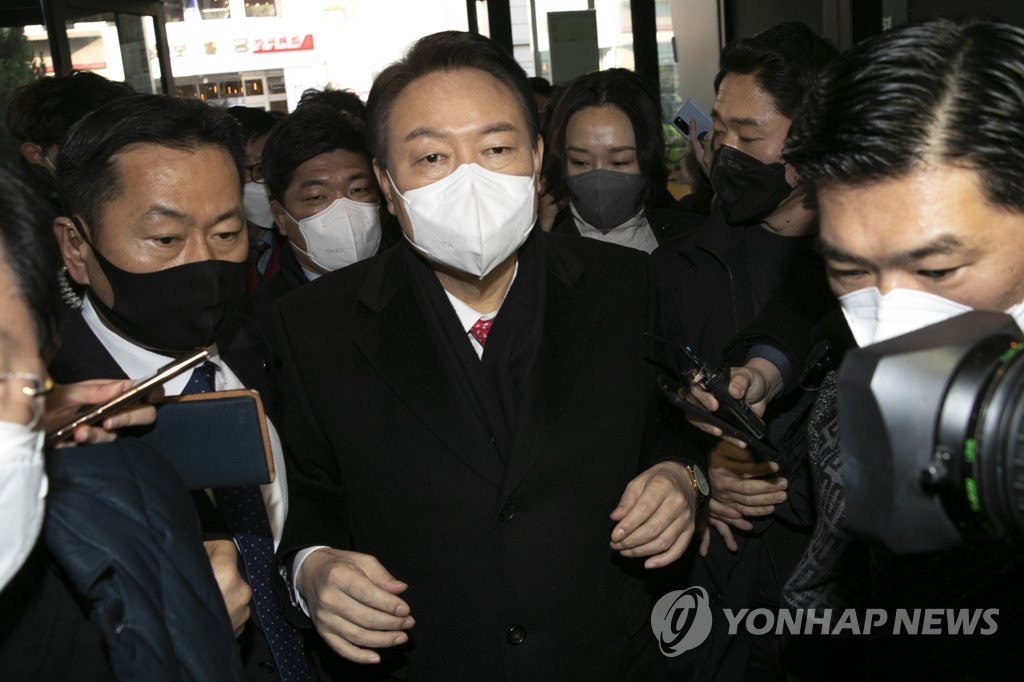 윤석열 "오롯이 제가 부족한 탓…선대위 쇄신해 심기일전"(종합)