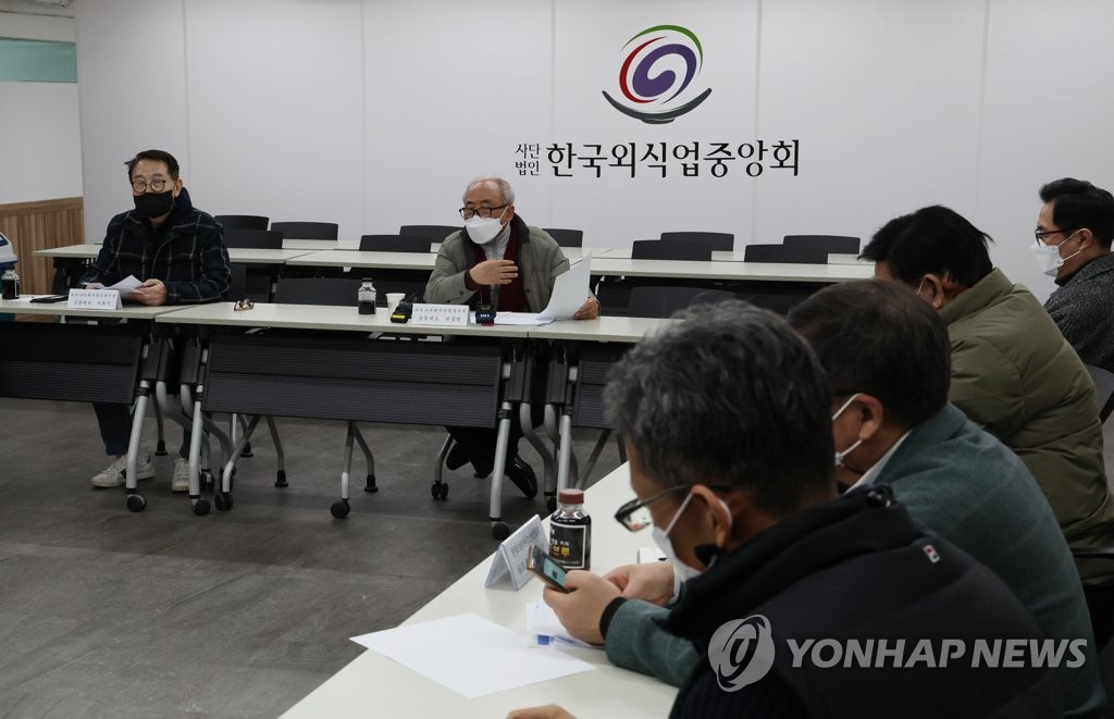 자영업 단체들 "영업제한 철폐해야"…집단삭발·소송 추진(종합)