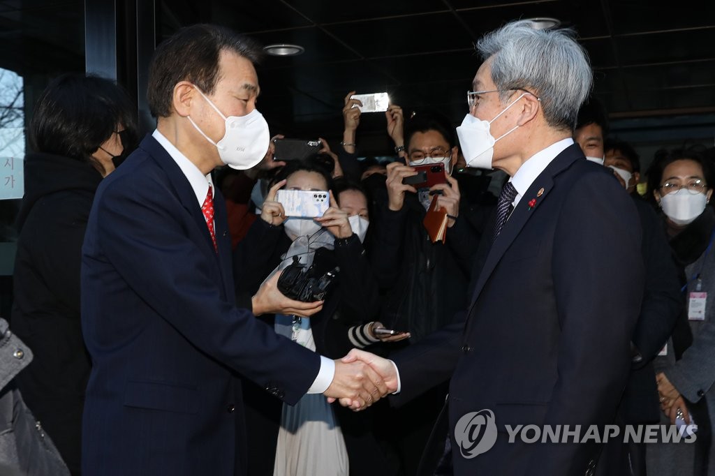 금융당국 수장들 신년회동…금융위·금감원 '불협화음' 해소되나(종합)