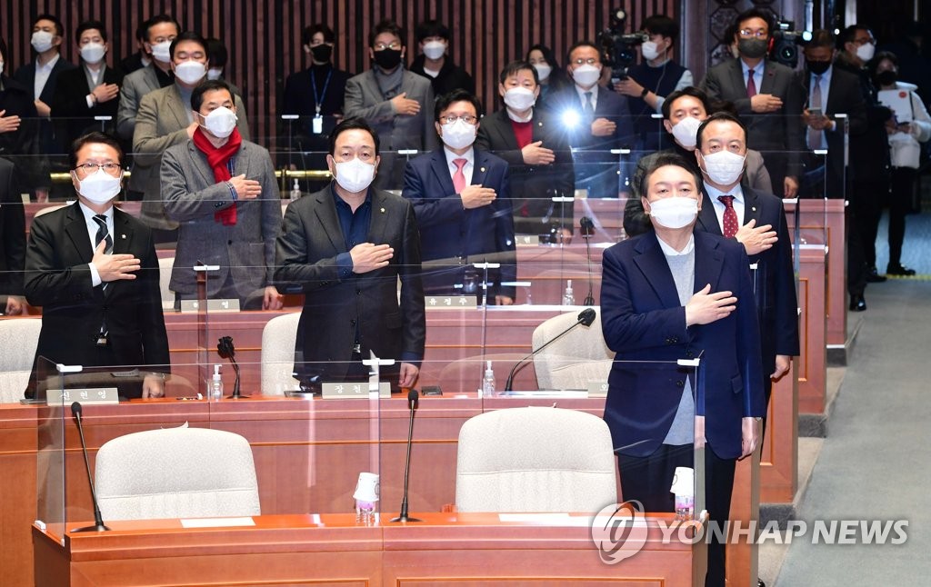 국힘 원내지도부 '이준석 사퇴' 결의 제안…의총 거쳐 결론(종합)