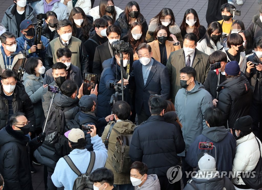 이재명, 수도권 표심 공략…친기업·친시장 행보 가속