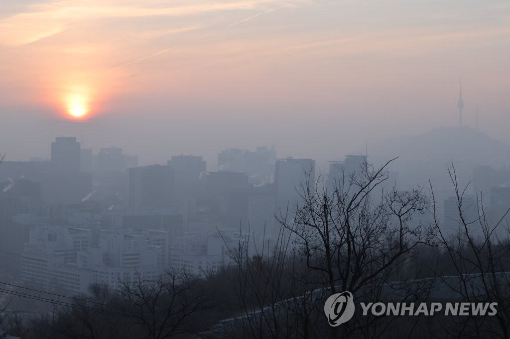 고농도 초미세먼지 오후에도 계속…내일부터 점차 해소(종합)