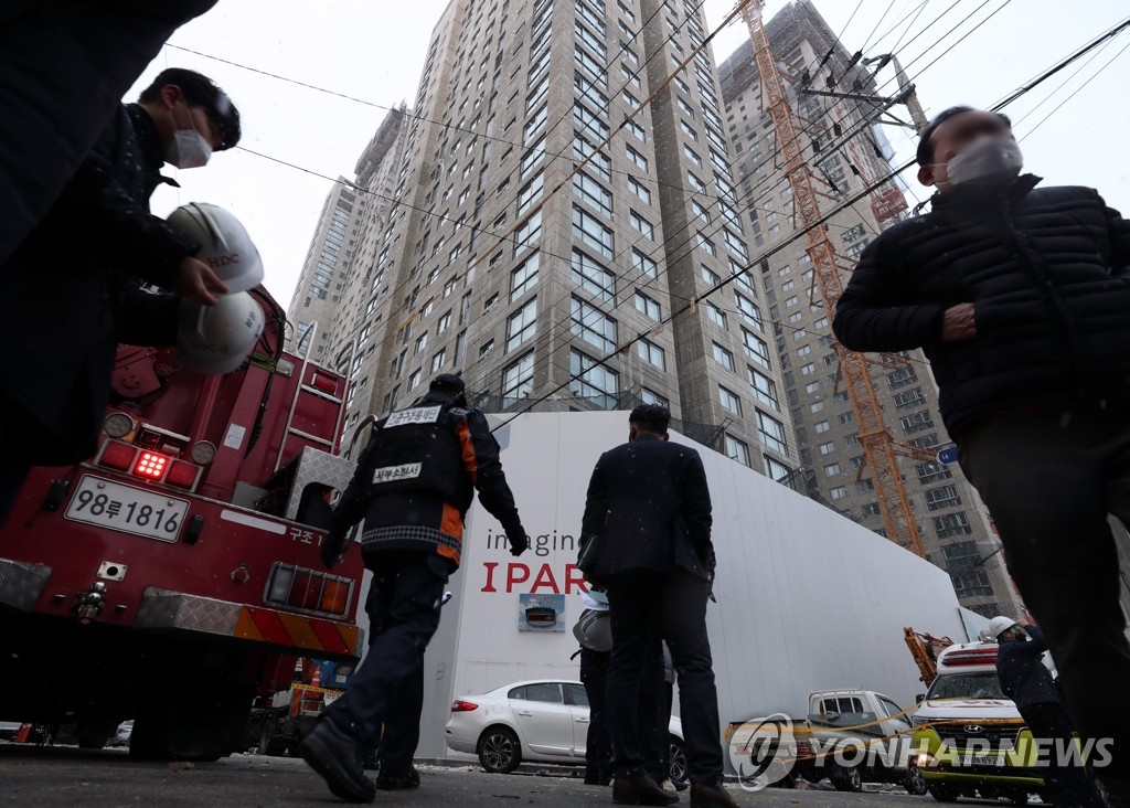 경찰, 광주 붕괴사고 관련 하청업체 3곳 압수수색