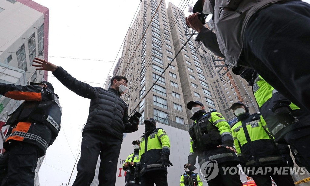 경찰, '붕괴' 화정아이파크 현장소장 업무상과실치상 혐의 입건