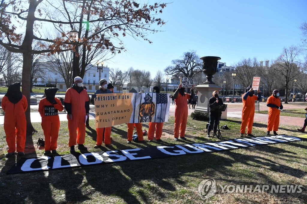 中 "美관타나모, 세계인권 흑역사"…신장인권 비판에 역공