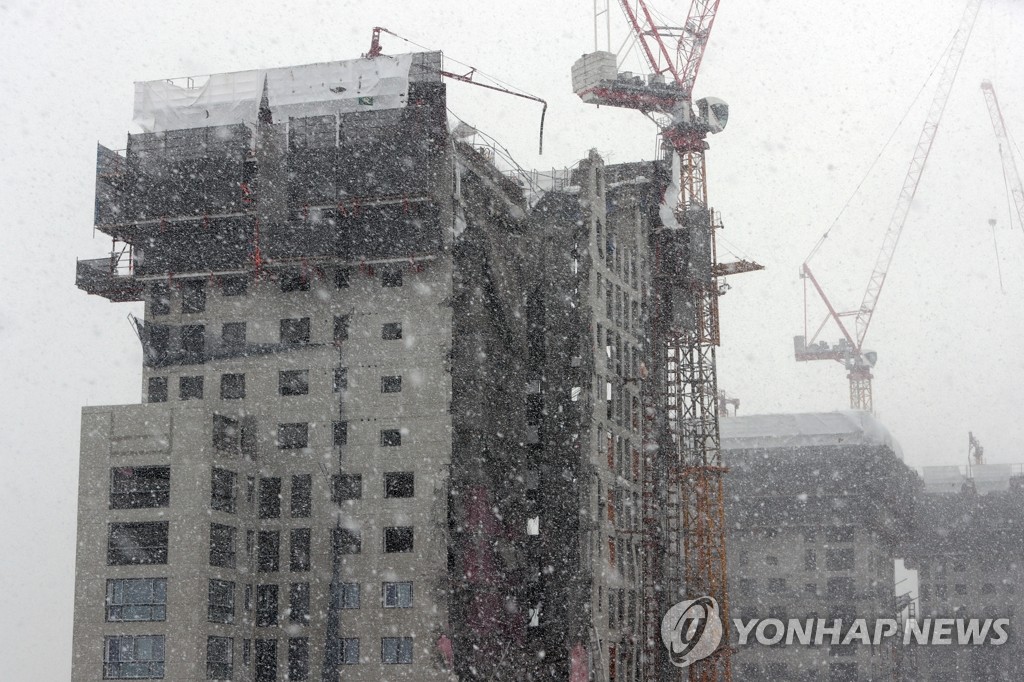 국토부, 광주 아파트 붕괴사고 대응조직 국장급→차관급 격상