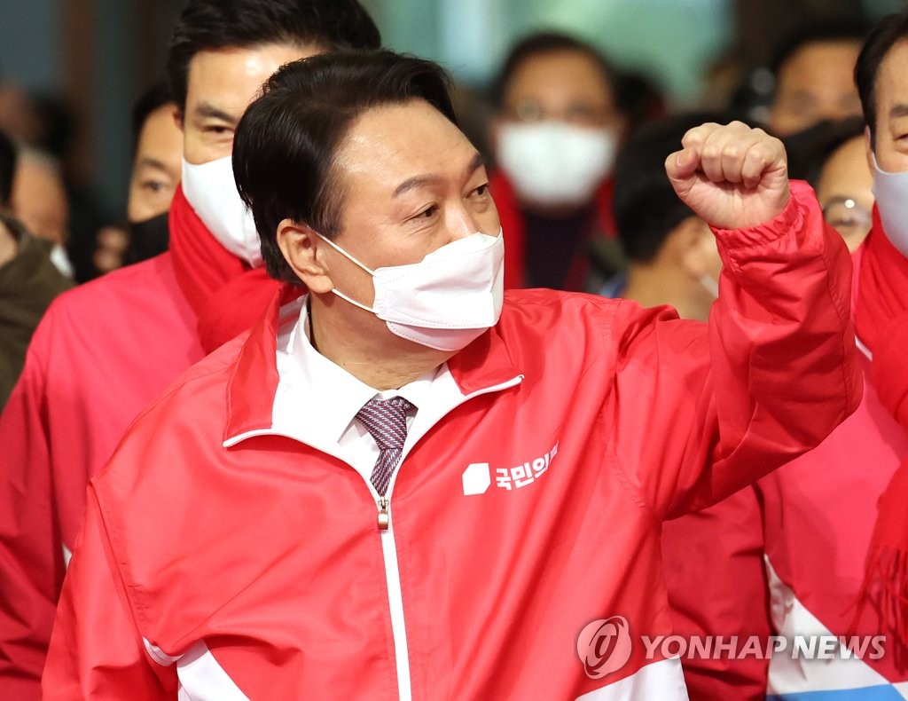 윤석열 "가덕도 신공항, 화끈하게 예타 면제…부울경GTX 건설"