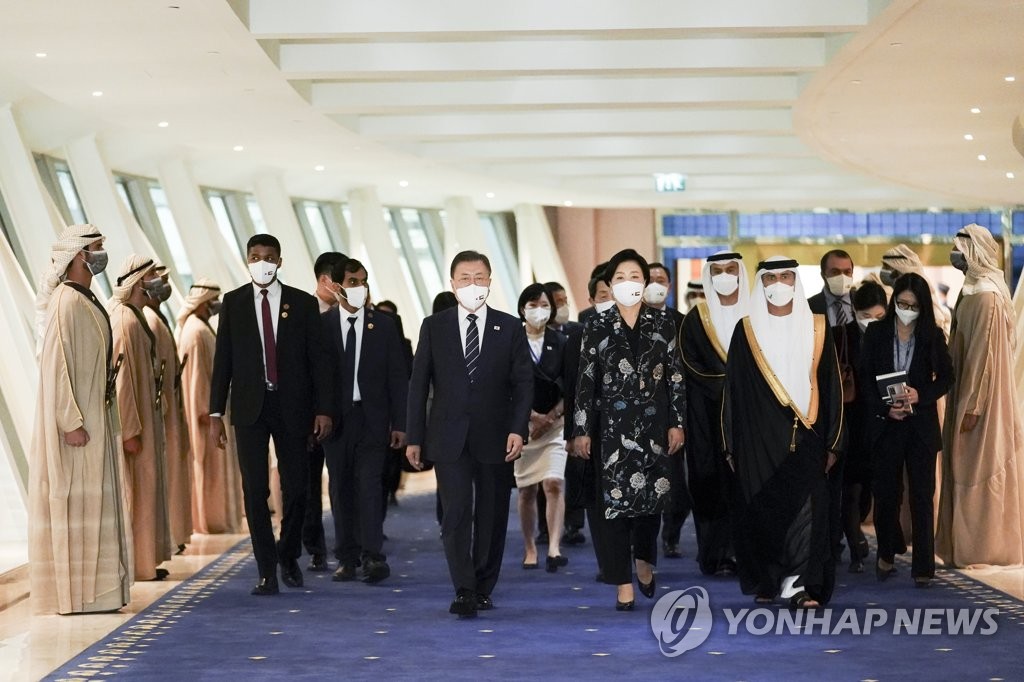 문대통령, UAE 총리와 회담…'韓 패트리엇' 천궁-Ⅱ 계약 체결