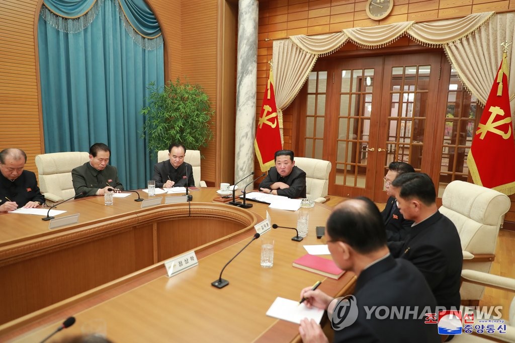 [장용훈의 한반도톡] 세계 곳곳에 전선 펴는 미국…북한, 틈을 노리다