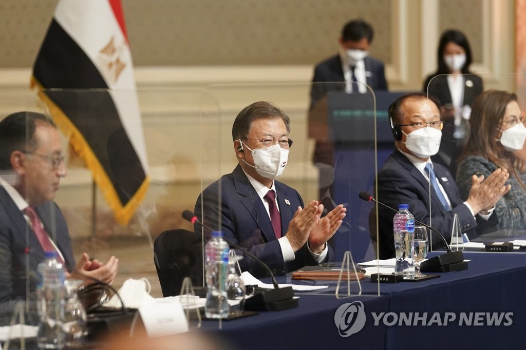 문대통령, 이집트서 출국…중동 순방 마치고 귀국길