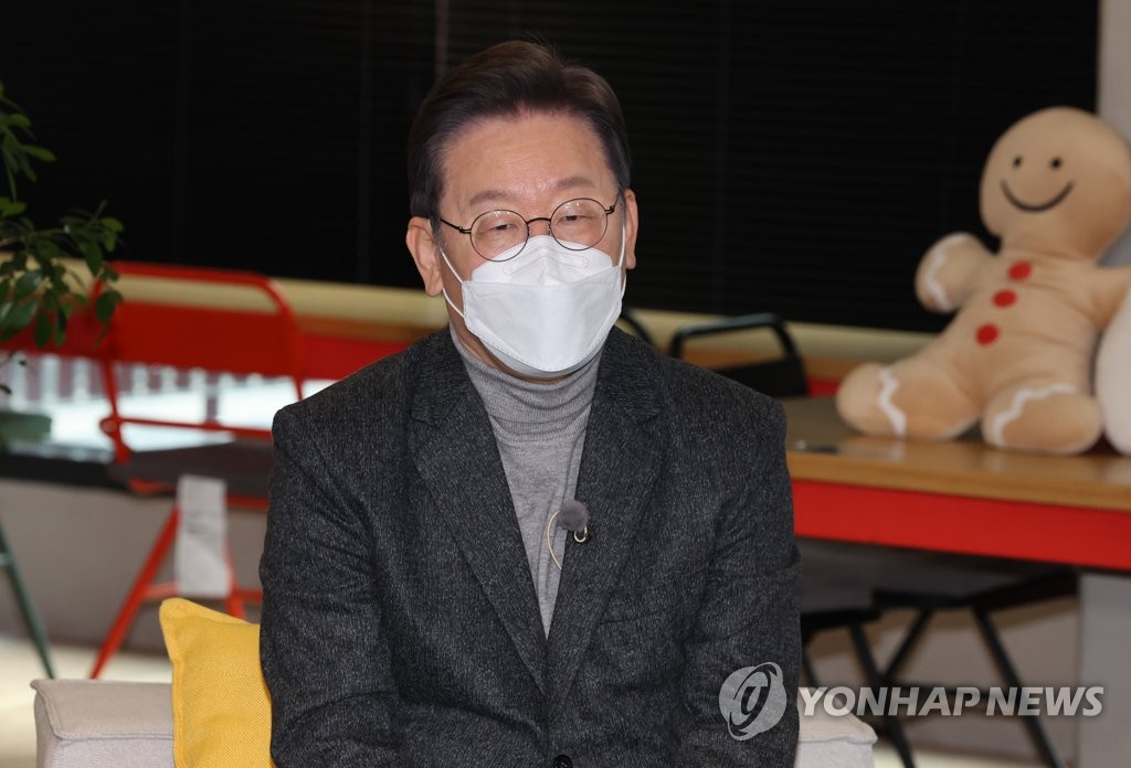 이재명, '추경회동 거절' 尹에 "이중플레이·구태정치 벗어나길"