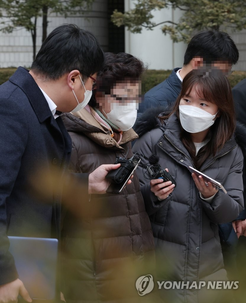 "낸 돈보다 적게 회수"…1심 '尹장모 공범' 판단 뒤집은 2심