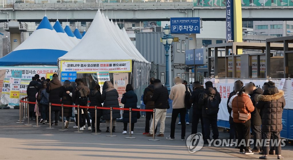 코로나·남북대화…임기 100일 앞둔 문대통령, 남은 과제는