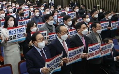 또 악담 쏟아낸 일본…"한국을 민주주의 국가라 할 수 있나"