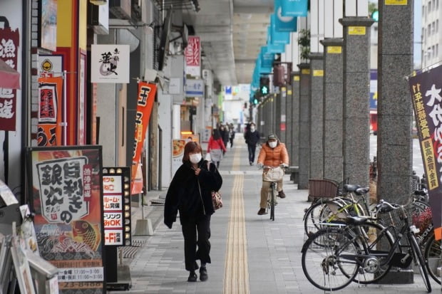 작년 9월까진 급감했는데…일본서 코로나19 폭증 '왜'