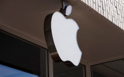'아이폰13의 힘'…애플, 시장 기대치 웃도는 분기 실적 발표