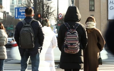 [오늘날씨] 설 연휴 첫날, 아침 영하권 추위…대기 건조