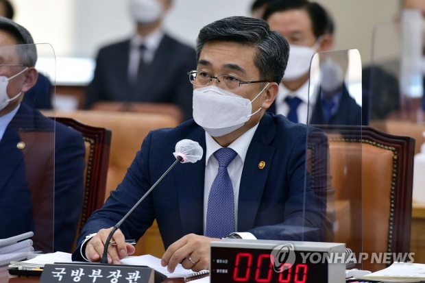 국방장관 "북한 미사일, 우리 방향으로 위해 가하면 '도발'"