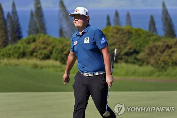 임성재, PGA 투어 새해 첫 대회 1R 공동 5위…선두와 2타 차