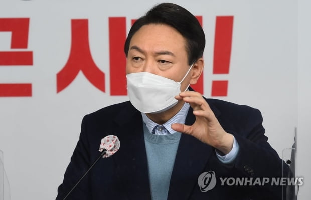 윤석열 "코딩에 국영수 이상 배점…디지털 인재 공급"